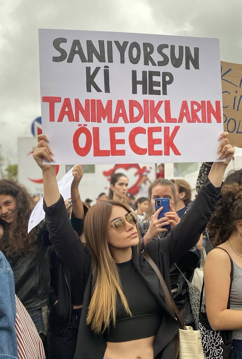 Direnen Kadın tweet media