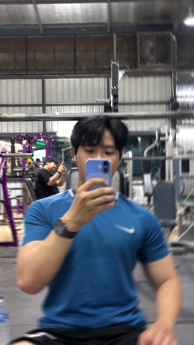 antanninwza007 tweet media