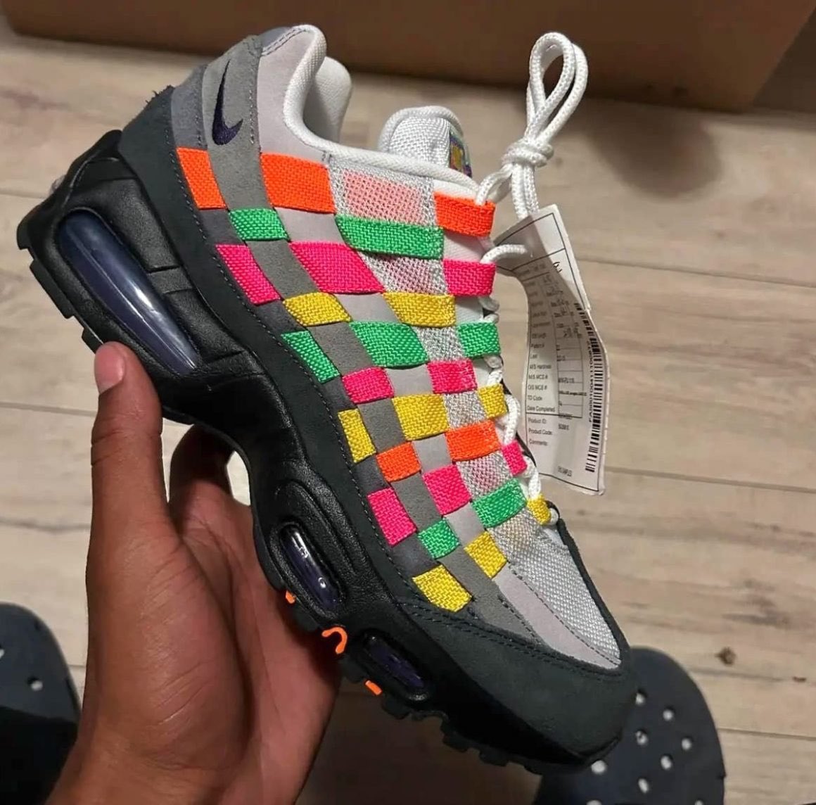 BMS | IANWORLD tweet media