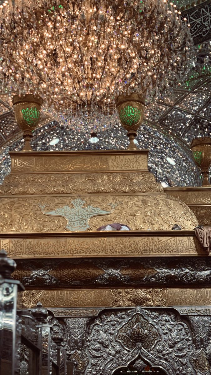 Nihili Filia . tweet media