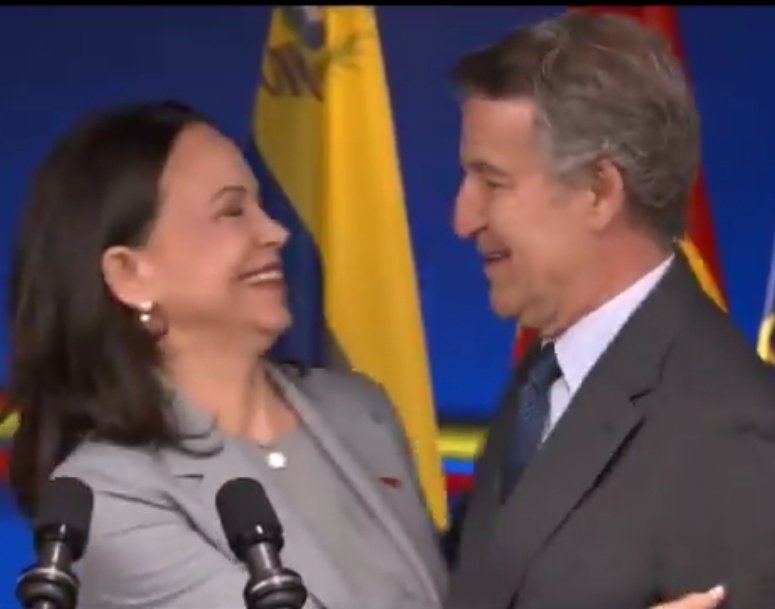 A la izquierda dos grandes PRESIDENTES de sus países, a la derecha dos grandes perdedores  ARRASTRADOS de la ultraderecha.