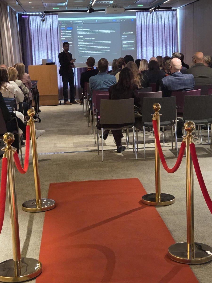 ulrikahedlund's tweet image. Great conversations at #CopilotRedCarpet 🎬
Loved the curiosity and openness around how Copilot is transforming productivity, workflows, and leadership in practice.
Thank you for an inspiring afternoon at Microsoft Stockholm 🇸🇪
#AILeadership #Storyals