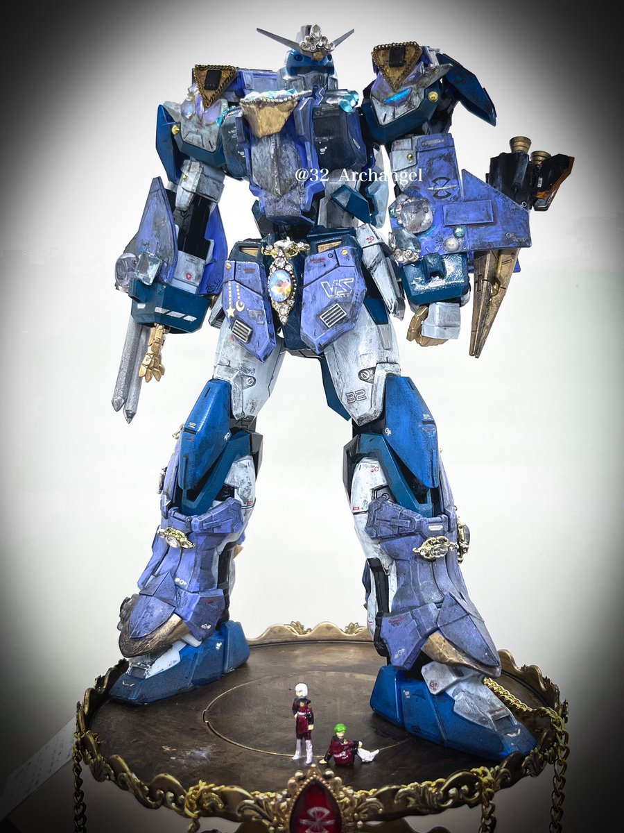 32_Archangel's tweet image. *:・ﾟ*.+ 💙 *:・ﾟ*.+ *:・ﾟ*.+ 🖤 *:・ﾟ*
💎💎💎ガンプラの新境地💎💎💎

デコレーション×ウェザリング

1/100デュエルブリッツガンダムを
ミキシングと一部スクラッチで作ったよ🪄

#ガンダムSEED #ミズダム　#Gunpla