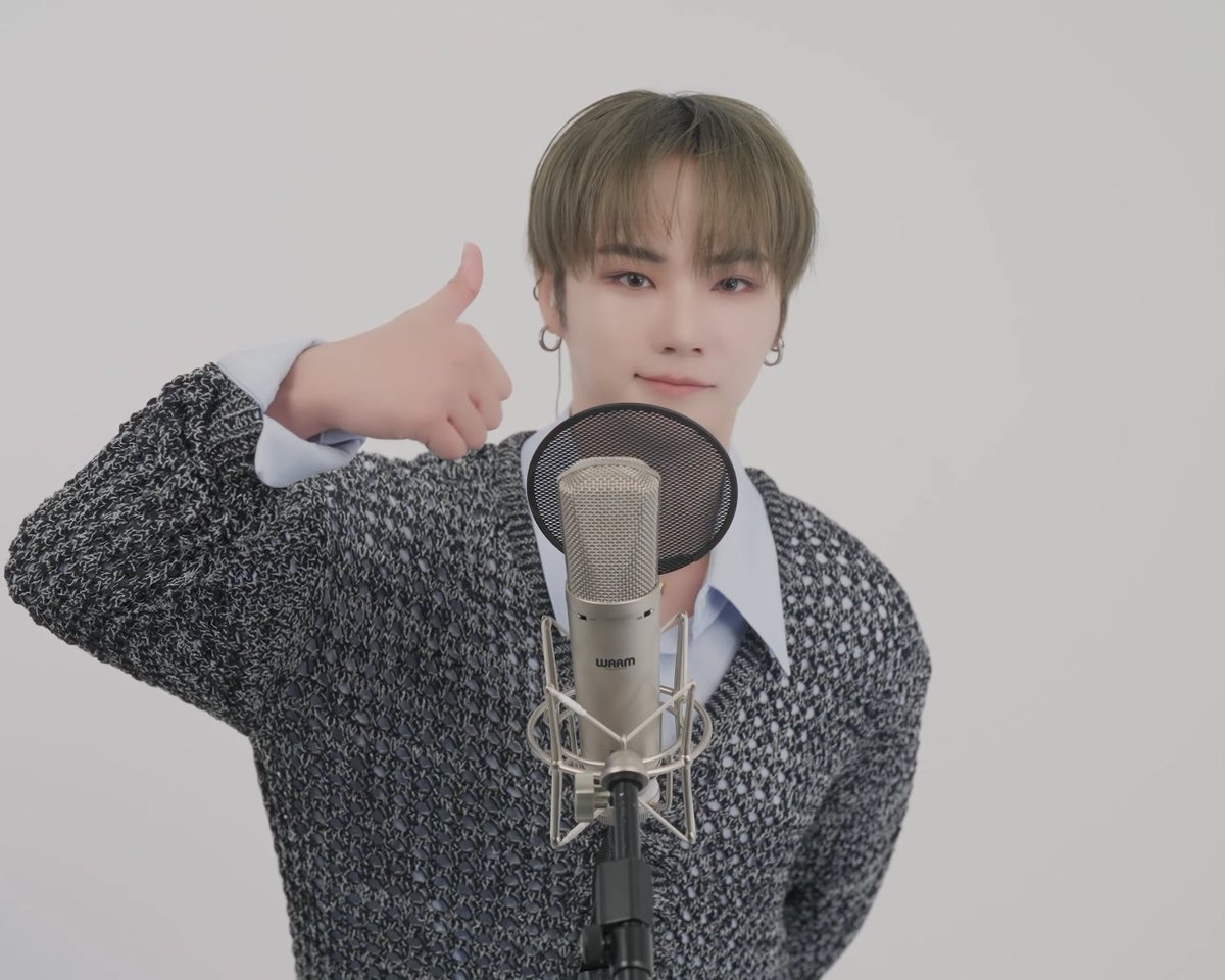 랑 tweet media