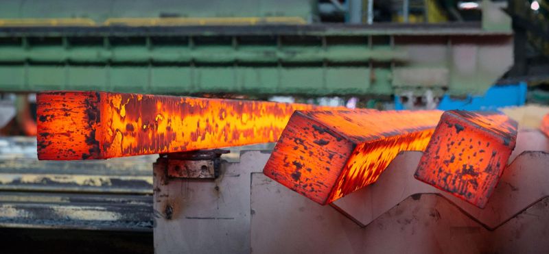 karun_f7's tweet image. Asian and Turkish mills are increasingly moving away from #CFR (Cost &amp;amp; Freight) offers, shifting instead to #FOB (Free on Board) terms — transferring freight risk and cost to buyers at the port of loading. Iran war shifts the norms. #Steel