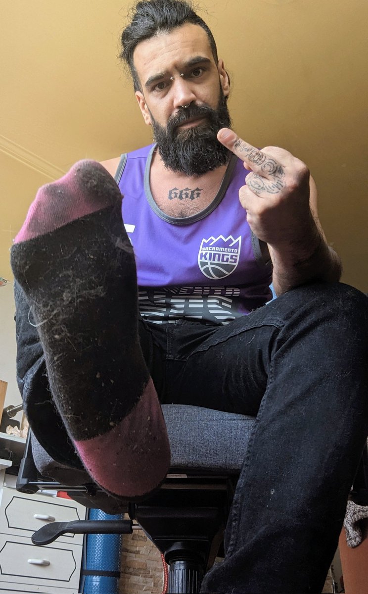 Gm findom Twitter
