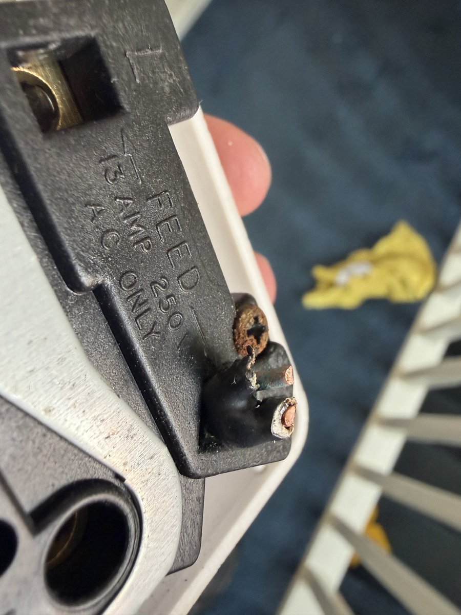 Reliable Electrician tweet media
