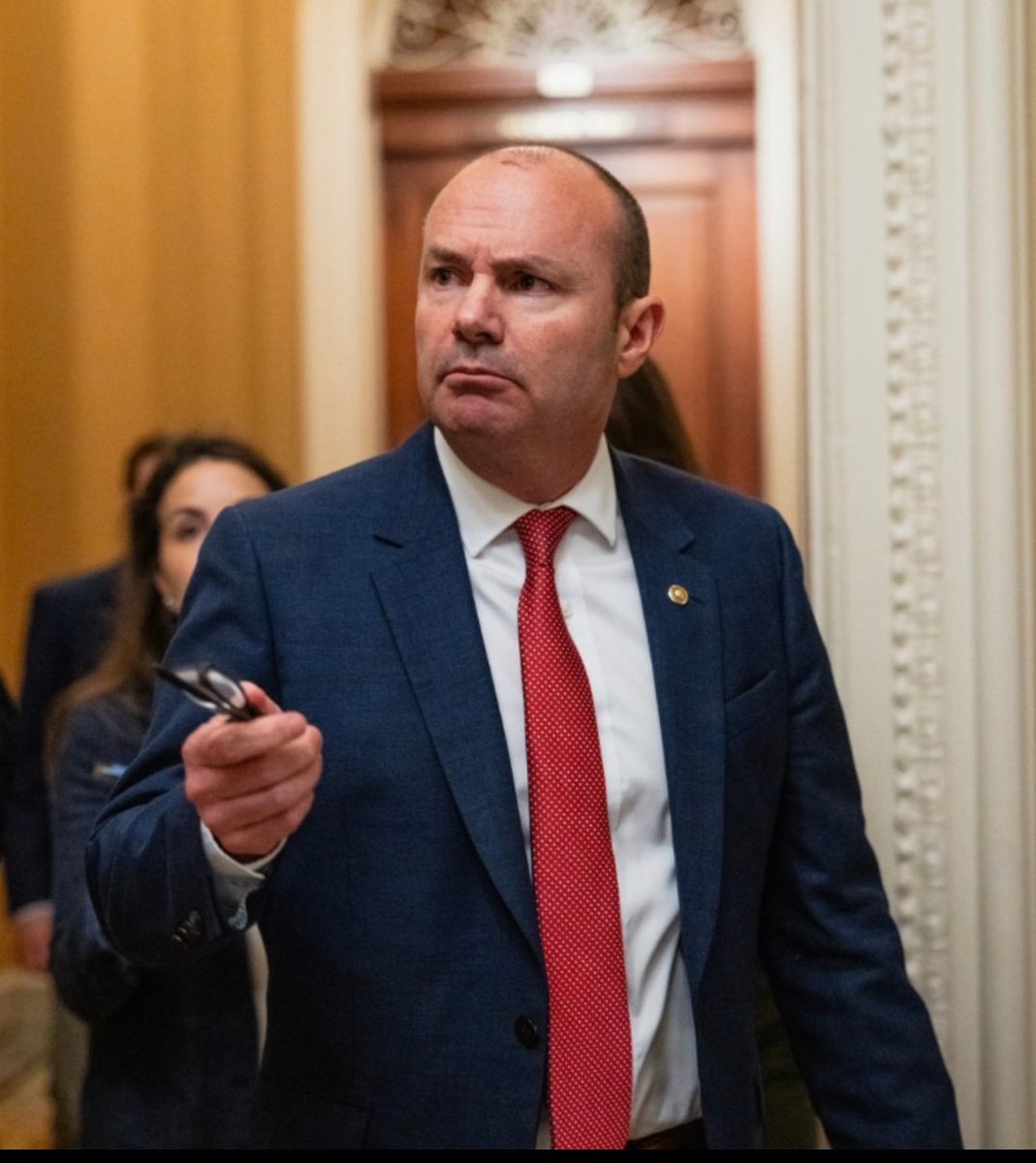 Dark Darling tweet media