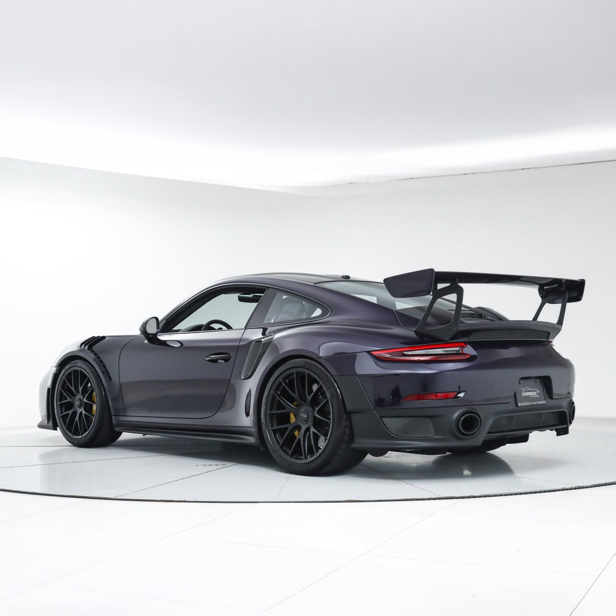 duPontREGISTRY's tweet photo. 2018 Porsche 911 GT2 RS showing just 947 miles | Asking Price: $879,900

For More Info: https://t.co/jaDRGZk7SM https://t.co/VF5ZizoUdo