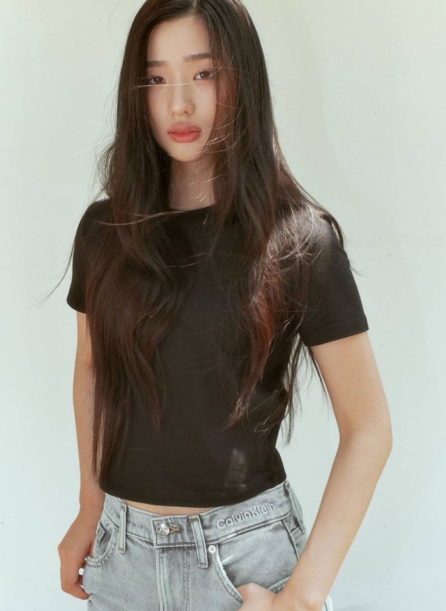 Tu_ttwOfficial's tweet image. ลุคนี้เท่มาก​ 🤍🖤​

.

IG : Tontawan​ : Update 

.

@calvinklein 
#CalvinKlein #CalvinKleinxTU #tontawan #intuyou