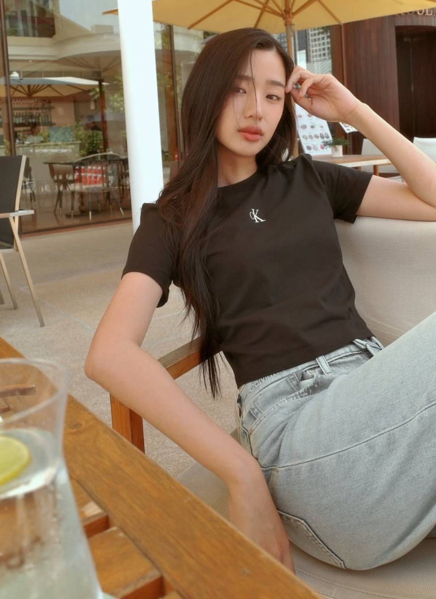 Tu_ttwOfficial's tweet image. ลุคนี้เท่มาก​ 🤍🖤​

.

IG : Tontawan​ : Update 

.

@calvinklein 
#CalvinKlein #CalvinKleinxTU #tontawan #intuyou