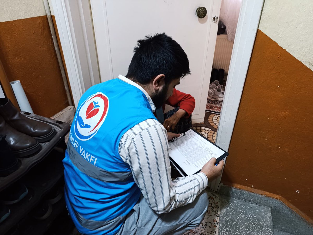 YetimlerVakfim's tweet photo. Eskişehir’de yetim ailelerimize yönelik gıda dağıtımımızı gerçekleştirdik.

Hayırseverlerimizin destekleriyle hazırlanan gıda kolileri, ihtiyaç sahibi ailelerimize ulaştırıldı. Bu hayra vesile olan tüm bağışçılarımıza teşekkür ediyor, Rabbimizden kendilerine bereketli ve hayırlı rızıklar diliyoruz.

Yetimlerimizin yüzünde bir tebessüm olabilmek, en büyük şükür sebebimizdir. Allah kabul etsin.

#Yetimler #Yardım