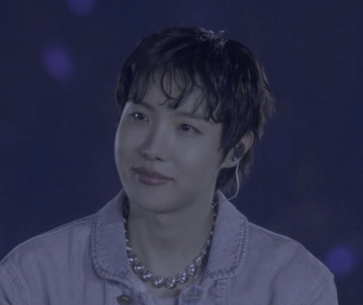 I LOVE YOU SO MUCH HOBIIII :(