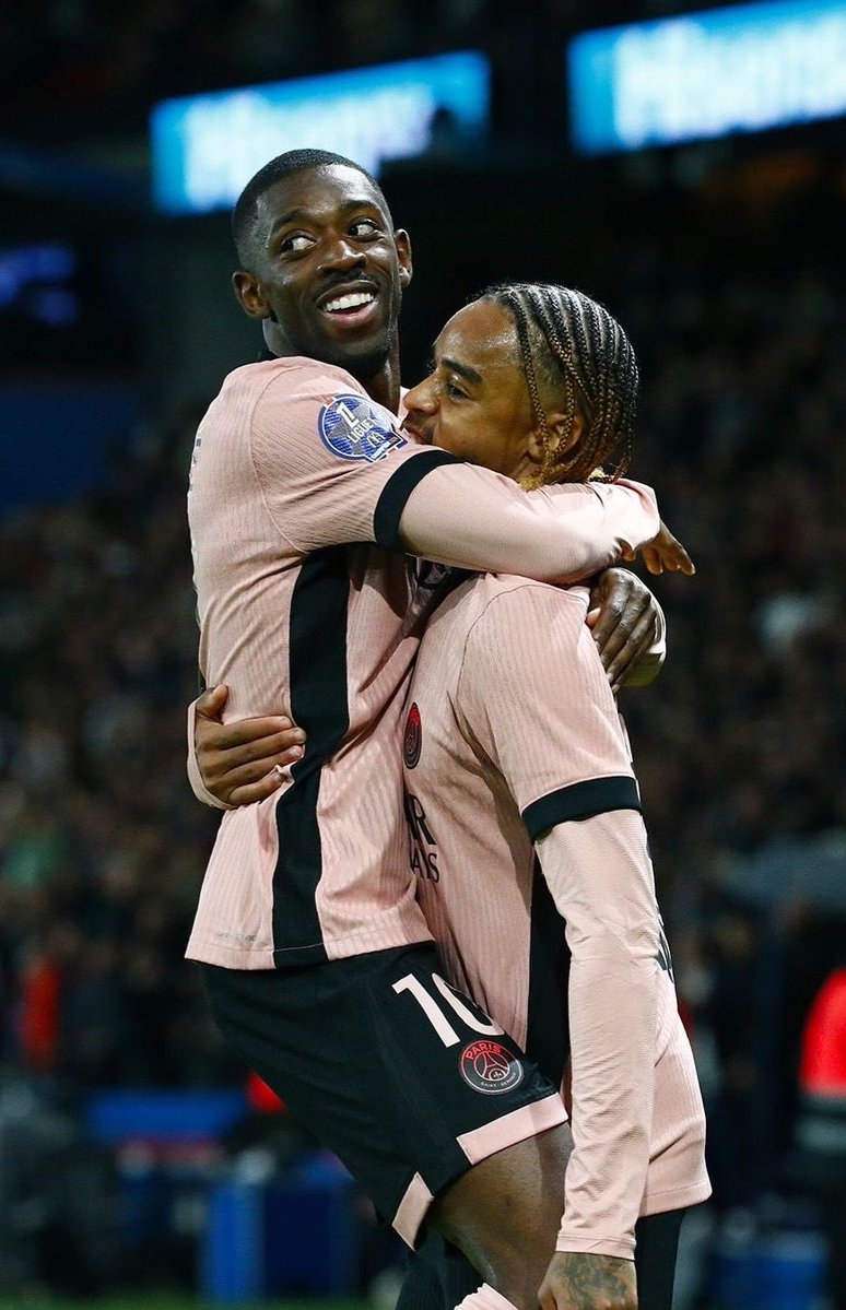 🇱🇦 tweet media