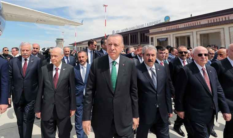 DohturBey tweet media