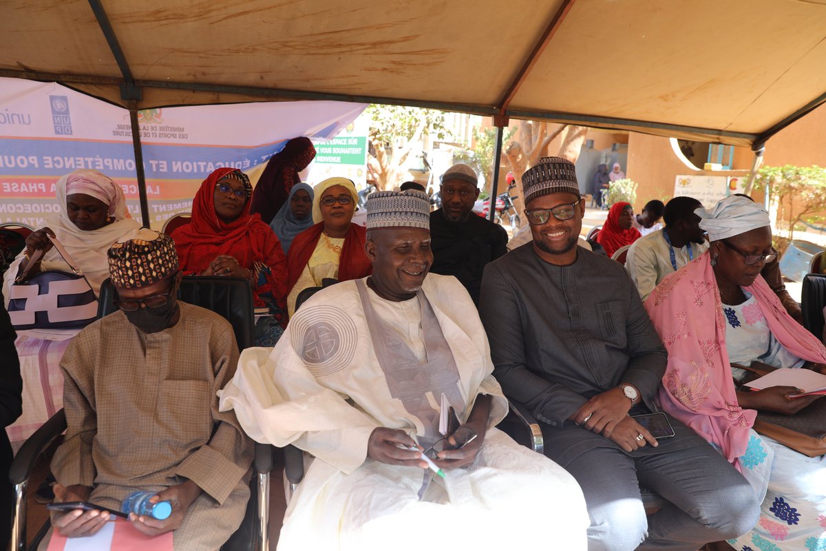 PnudNiger's tweet photo. Lancement de l'initiave"Structuration &amp; accompagnement des jeunes déscolarisés" dans le cadre du projet #emmployabilite &amp; education. Financée sur les fonds #SDG
+1 000 jeunes ciblés en phase pilote
Ensemble, investissons dans l’avenir
  @PnudNiger @Unicefniger @SNU_Niger https://t.co/kJw7m2sJMV