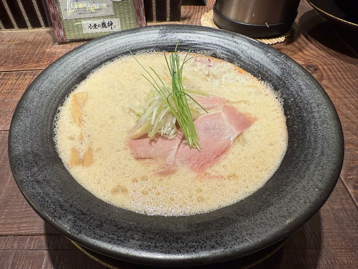 飼育員。 tweet media