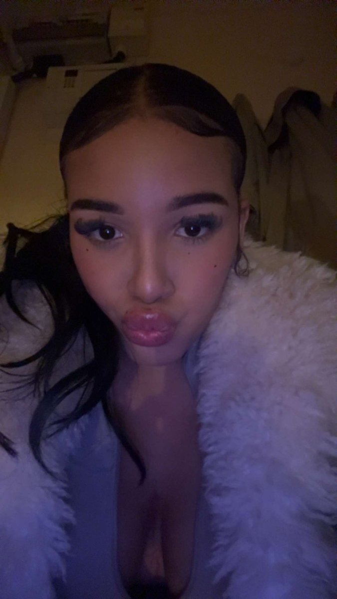 alisha tweet media