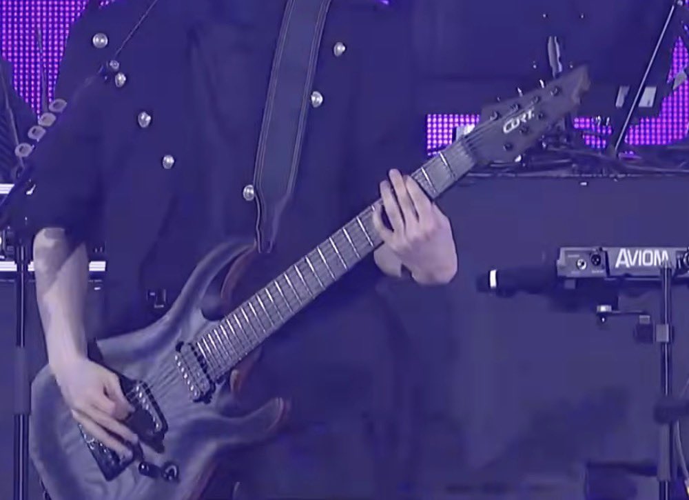 kiki🐱🪱 tweet media