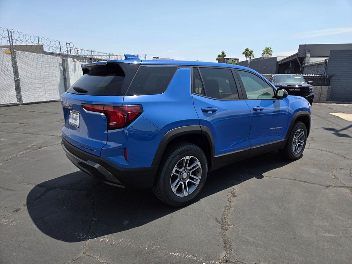 SamH_702's tweet image. 2025 GMC Terrain C0601 
 Check out our new inventory: glo3d.net/r/mrYI69DsEB 

Powered by Glo3D 
 #2025, #GMC, #Terrain, #newCar, #FairwayChevrolet