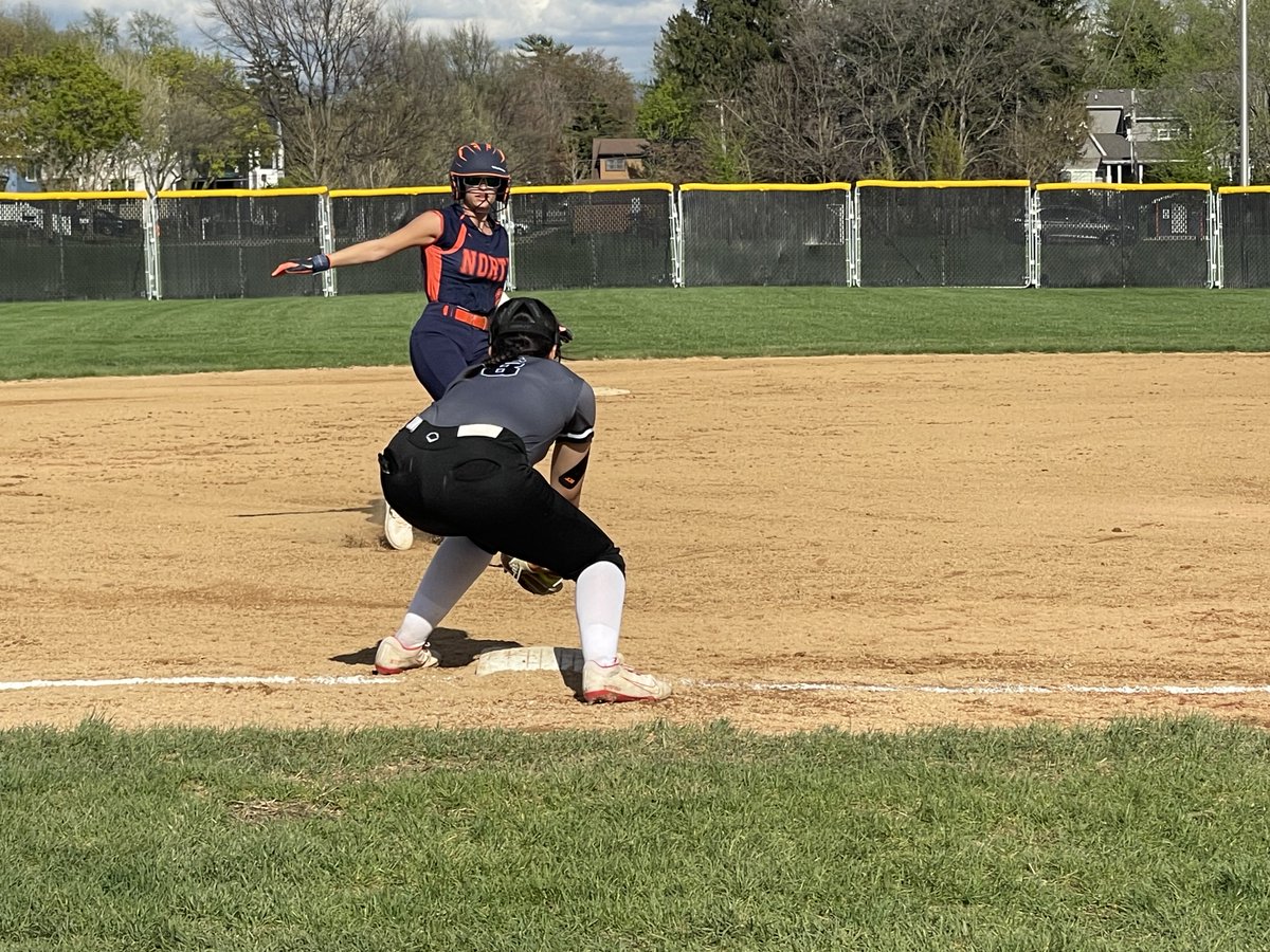 NNHS_Athletics_'s tweet photo. 🥎 Huskie Softball – Final

Dominant DVC win for the Huskies over Metea Valley, 20-9!

The bats were rolling all game—great team effort!

@NNHS.softball
@wachtel_nnhs @nnhsboosters

Driven to COMPETE https://t.co/2vUmuNoij7