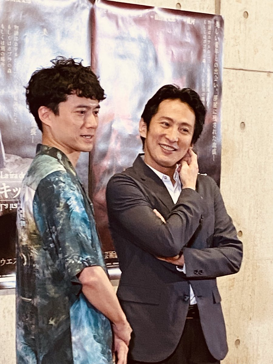 舞台『ナルキッソスの怒り』、本日、囲み取材とゲネプロが行われました。
明日はいよいよ初日です。
上演時間は約2時間を予定しています。