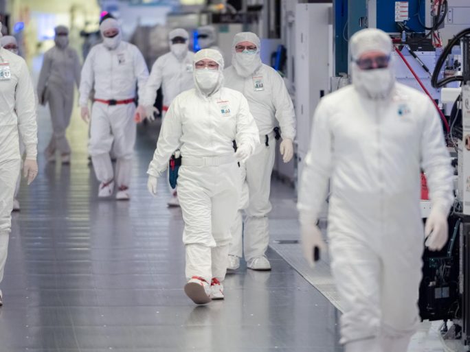 Evgenychern's tweet image. #China’s surging #chip #tool #imports from south-east #Asia
ft.com/content/708c0f…