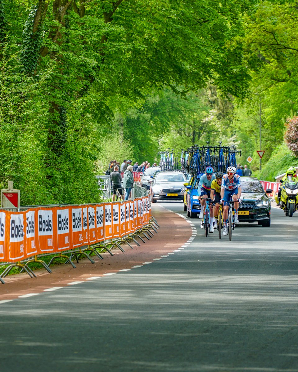 boelsrental's tweet image. 📸 Wielervrienden, dit weekend is het weer tijd voor de Amstel Gold Race! 🚴‍♂️ Ben jij erbij dit weekend? Of sta je langs de route om de renners aan te moedigen?
Deel jouw beste moment!

#boelsrental #boels #amstelgoldrace #wielervrienden #valkenburg #constructionlife #rentalgear