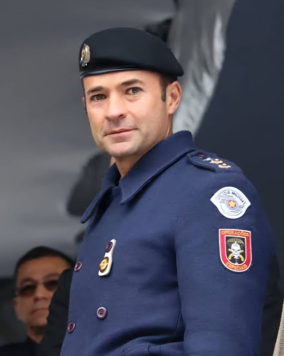 RT do Brasil tweet media