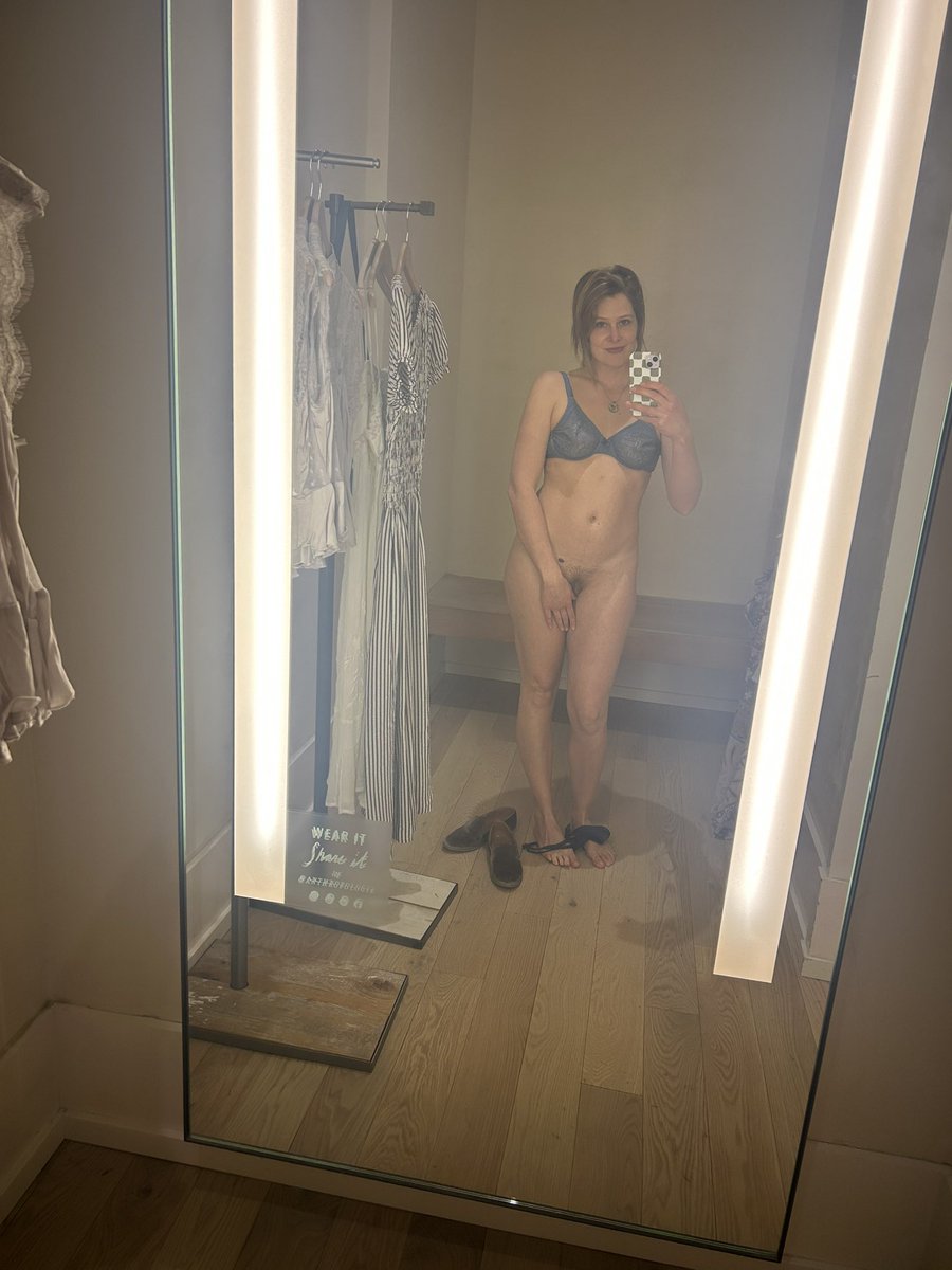 Christian Mom 🍍 tweet media