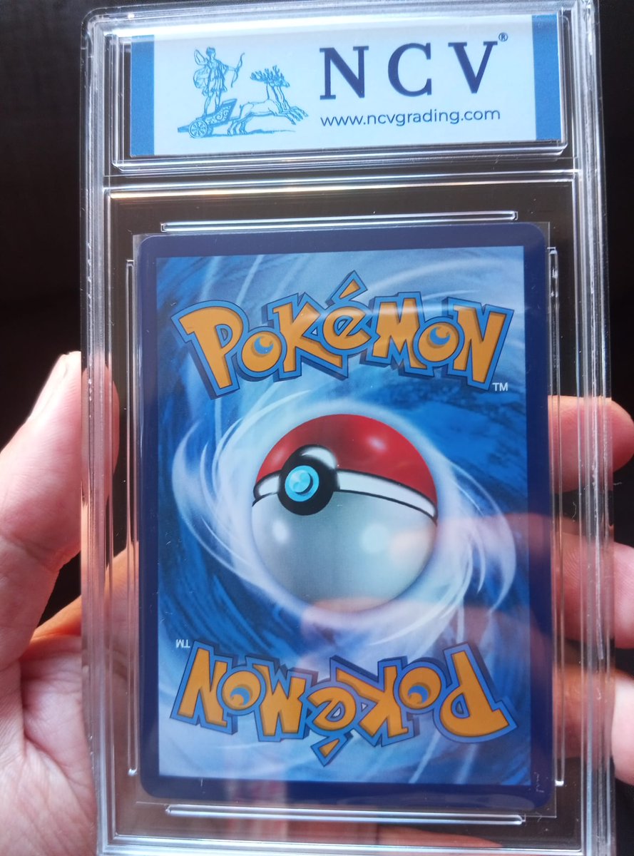 Dvinuesa's tweet photo. #SORTEO 

Carta de Pokémon gradeada Pikachu (SVP 027) del proyecto Profesor Noak

Condiciones:

-Seguir a @Dvinuesa, @ProfesorNoak y @findesradio 
-Menciona a 2 amigos  
-Comparte    

El ganador se anunciará el 06/05 aquí (sorteo solo España) https://t.co/pBKcJQeqMJ
