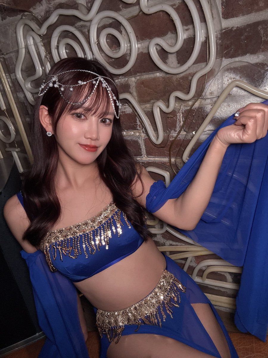 JULIE🎮 tweet media