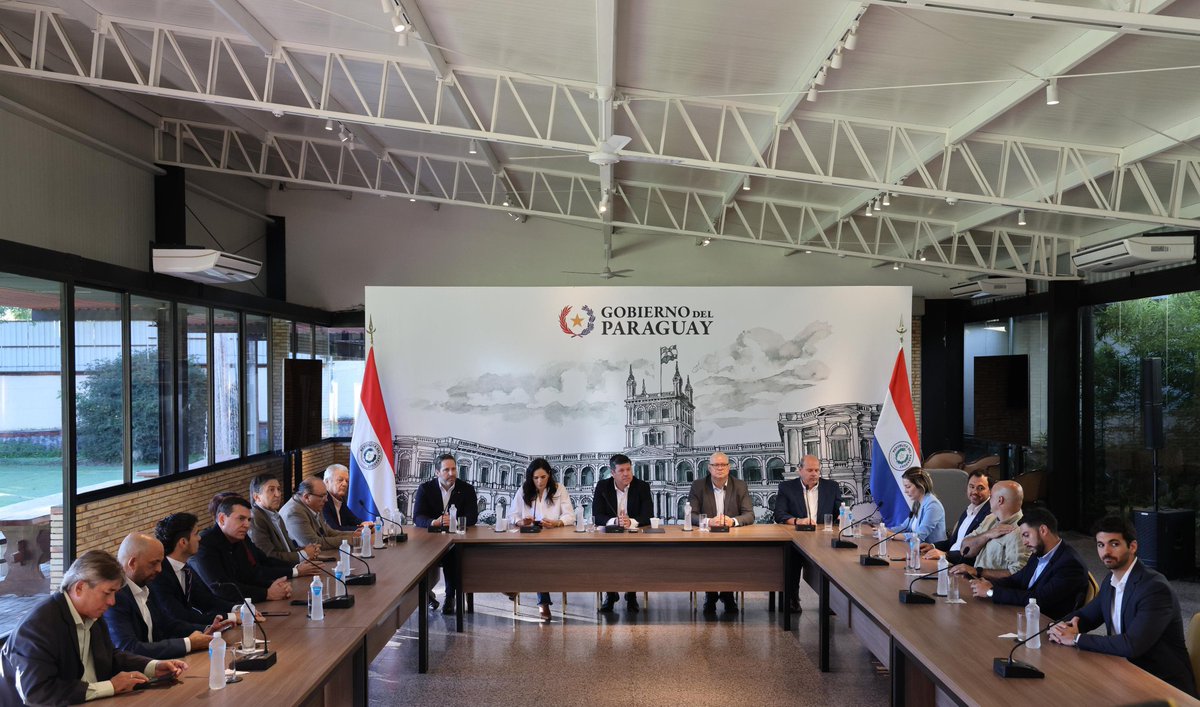 Cavialpa's tweet photo. Anuncian desembolso de US$ 150 millones para constructoras entre abril y mayo. 

El Gobierno prevé pagos para saldar parte de la deuda con el sector de la construcción. https://t.co/s6pWvURl2d