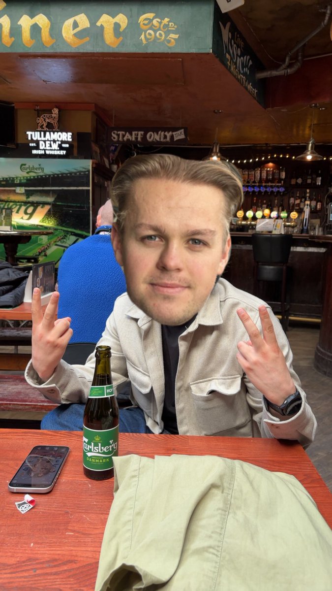 SebKri99's tweet photo. God 2. bøttedag, feires med @JonnySkinnheis i utlandet https://t.co/fLoMhZWWUI