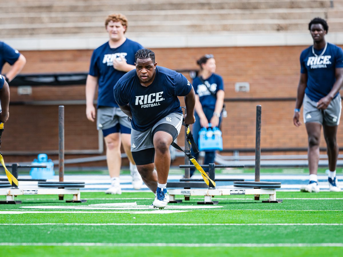 RiceFootball's tweet image. Another Week of Work ⛓️

#WE