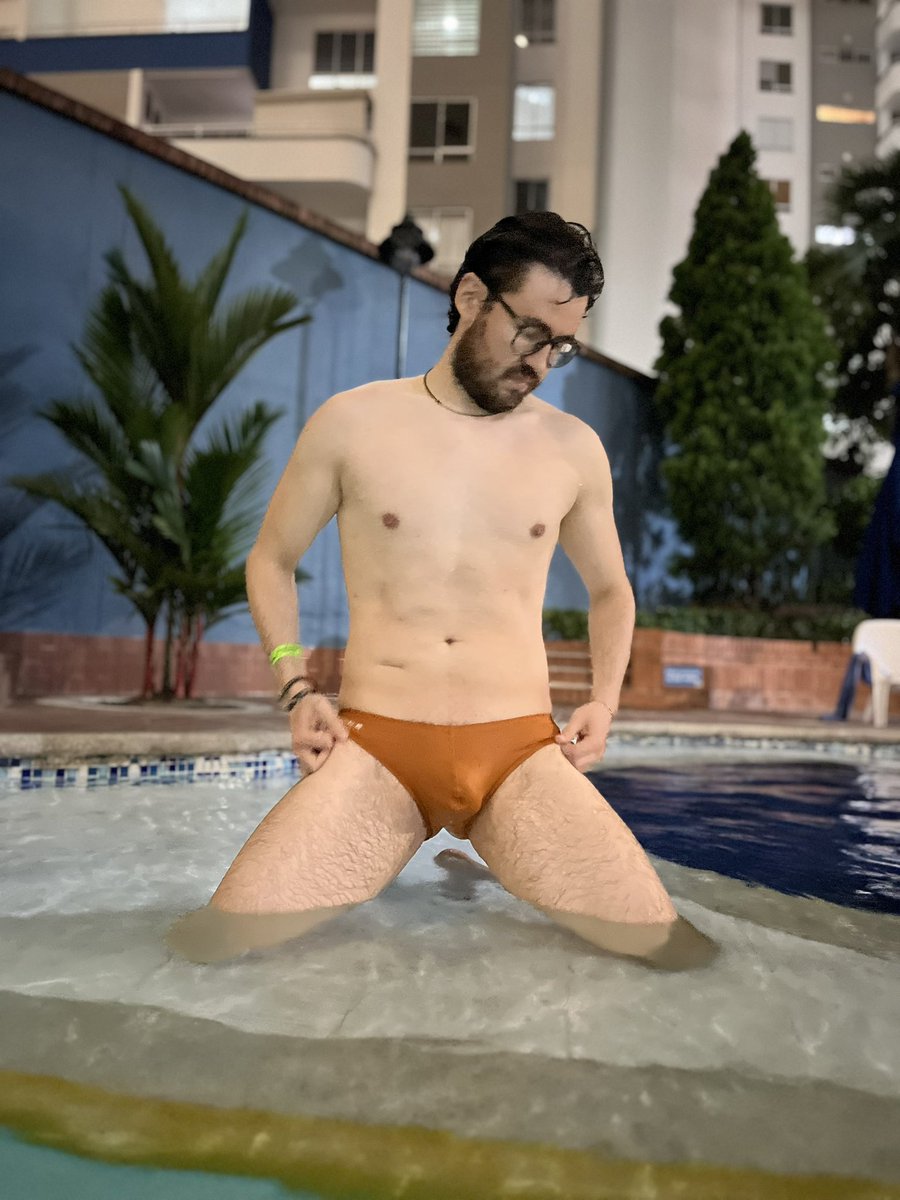 tutuco17 tweet media