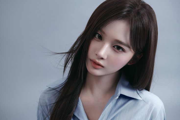 the spinnin on it concept photos are so simple yet they highlight the girls' visuals so well