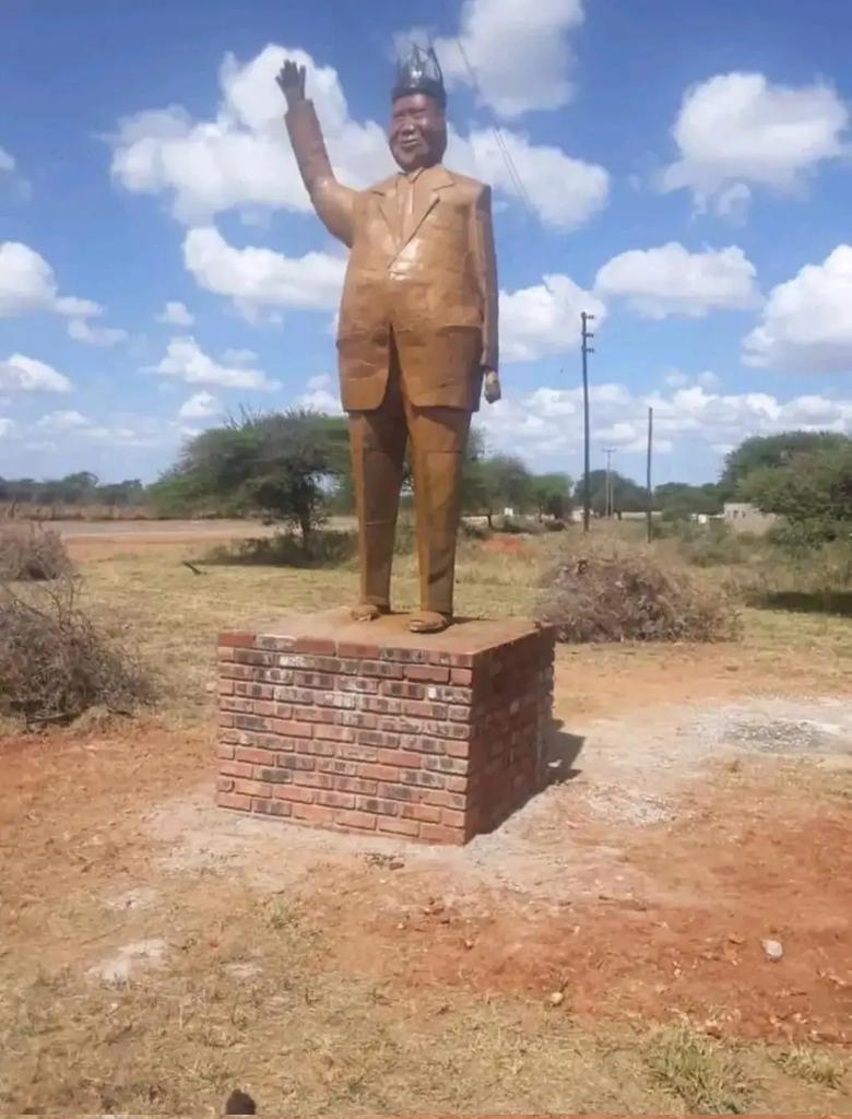 The Ndebele have never been known for art and sculpting. It is the Shona who have dominated this art for centuries. I'm guessing the Shona wanted to do this but the Ndebele said they wanted to do it themselves since Nkomo is theirs.