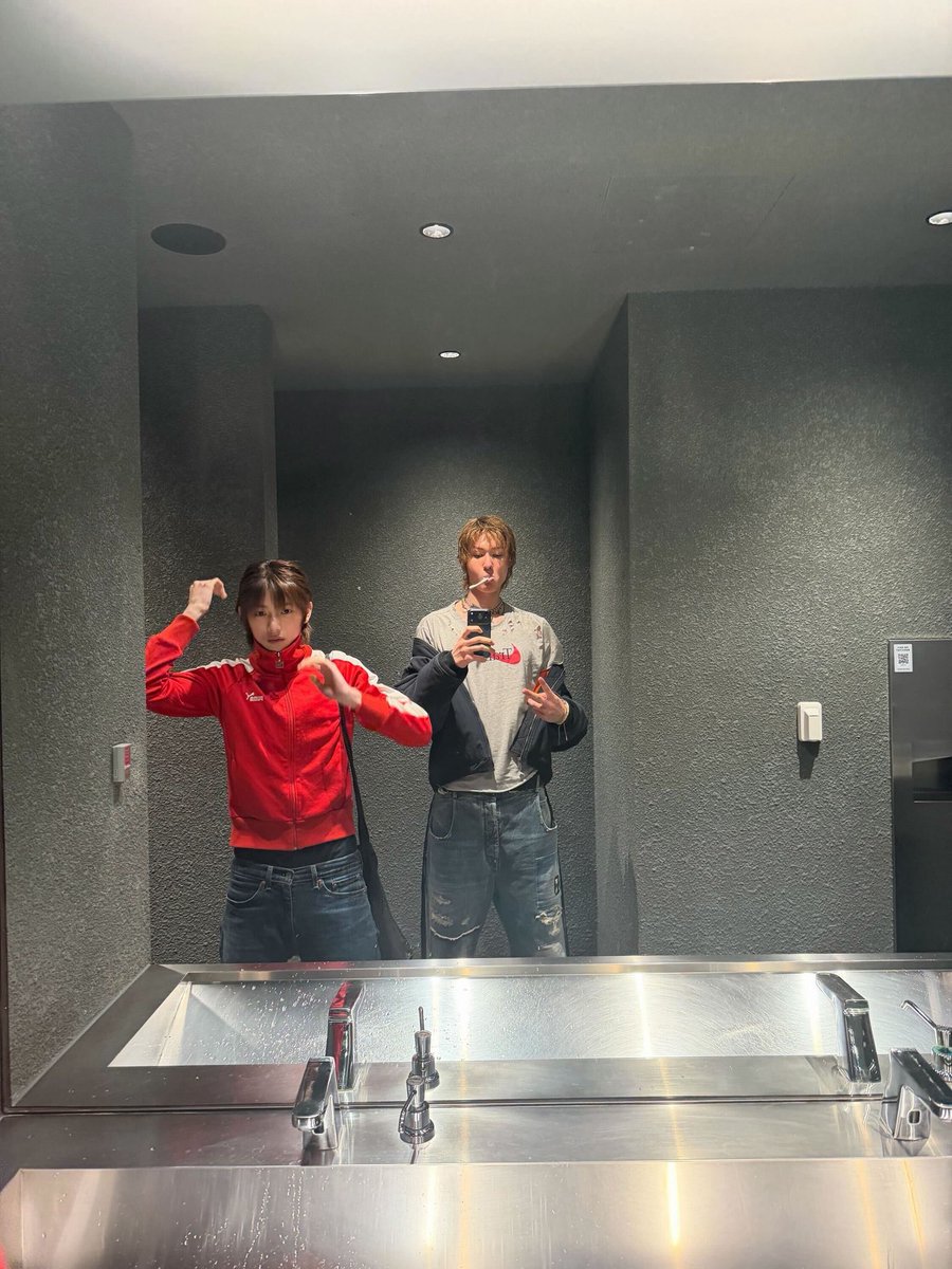 틴훈.zip tweet media