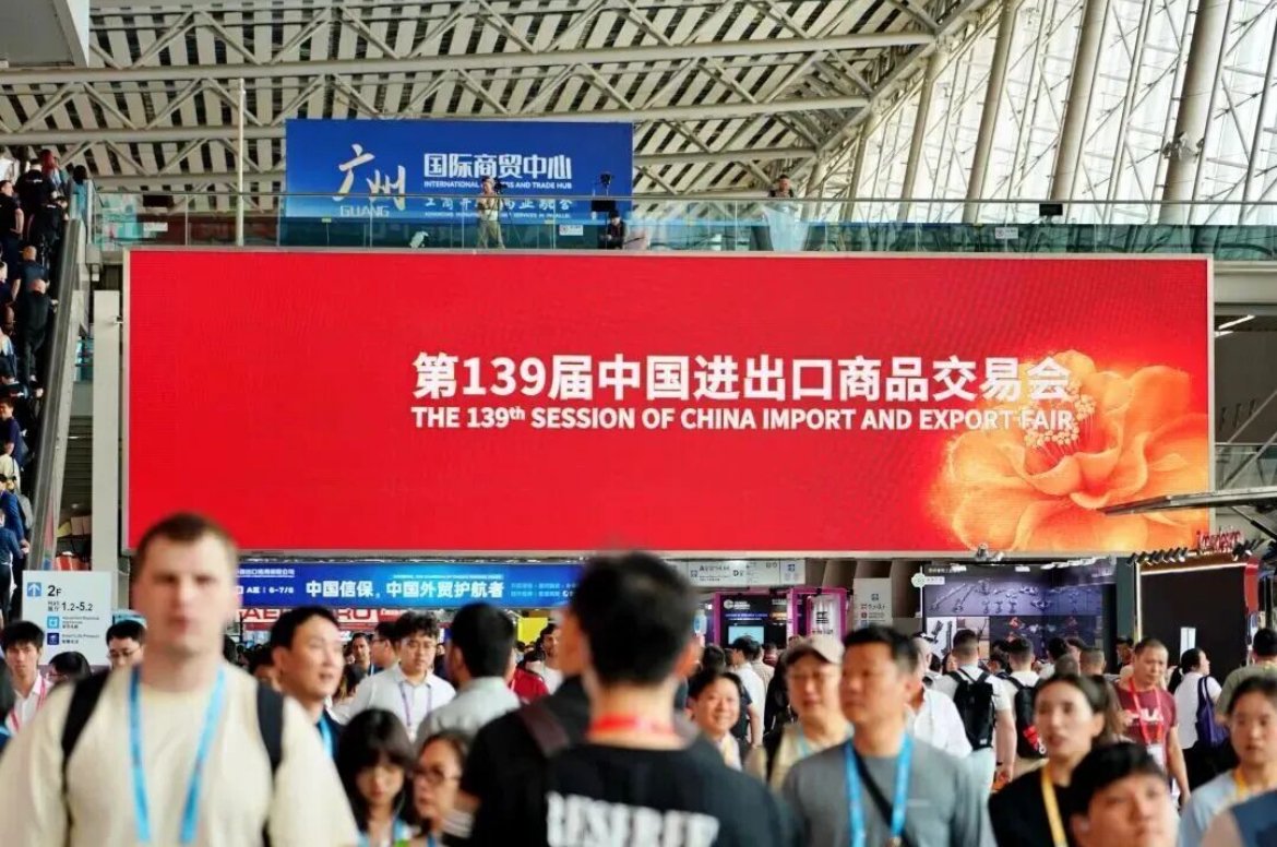 EvsleLkmCZO798C's tweet image. 🚀广交会爆火！💪中国第一展看东莞，东莞制造到底有多能打？💥
#东莞制造 #广交会 #Dongguan #中国制作 #外贸