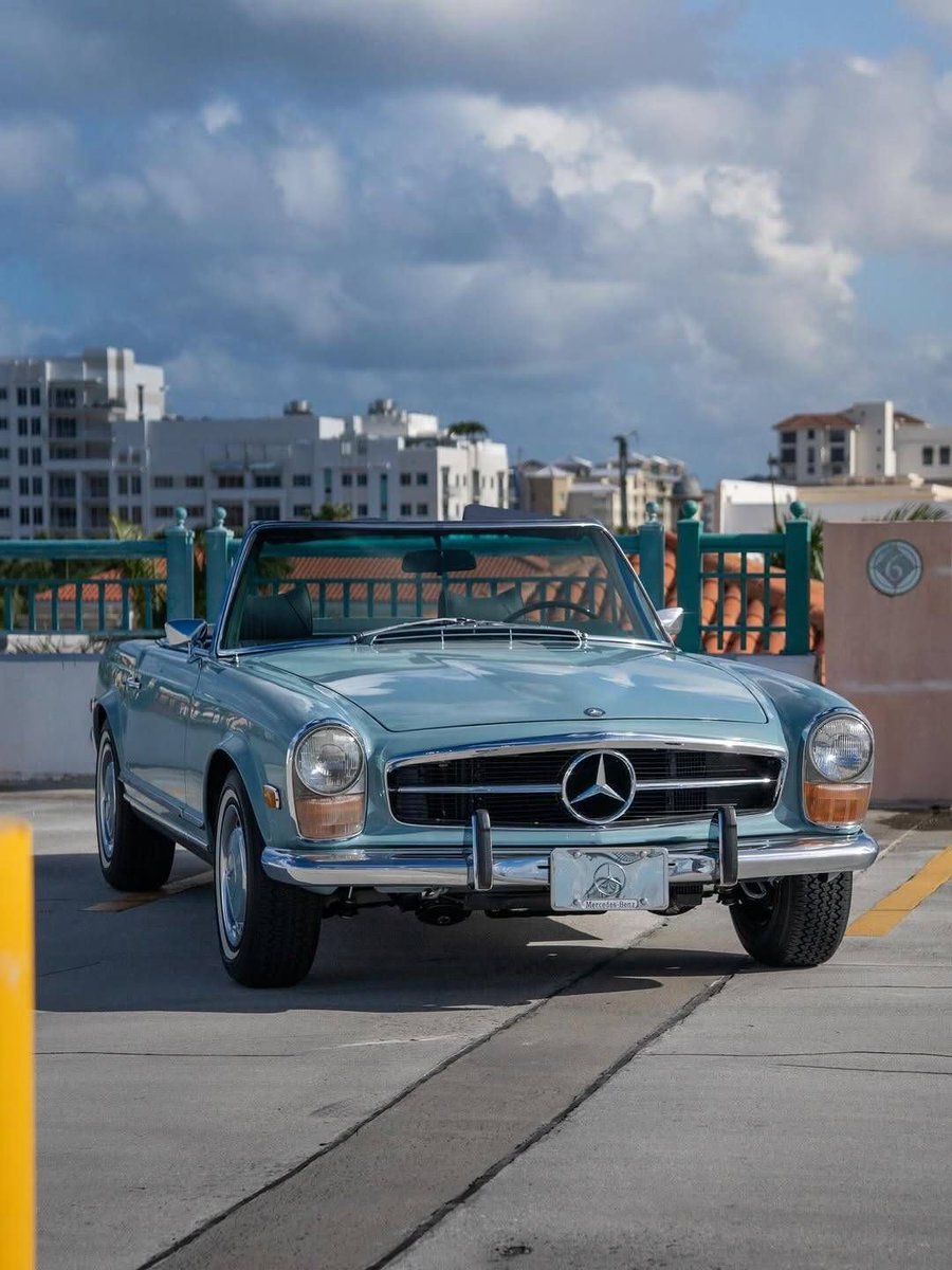 Retromania4ever's tweet image. 🇩🇪 #MERCEDES-BENZ SL Pagode W113