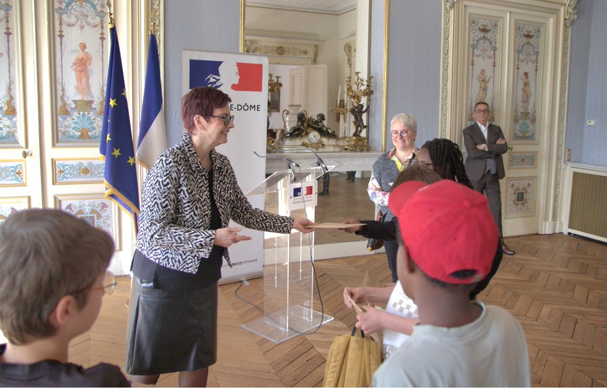 Image de Préfète du Puy-de-Dôme : Mercredi 15 avril, la Préfète du Puy-de-Dôme a accueilli les pupilles de l’État

👉 Ils ont pu visit