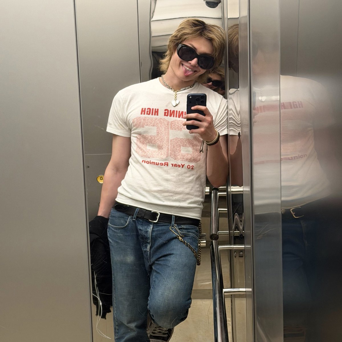 8kerdl ⭑ tweet media