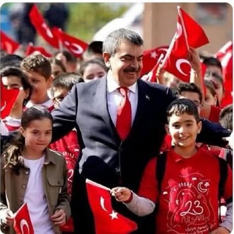 AYNUR 🦋 tweet media