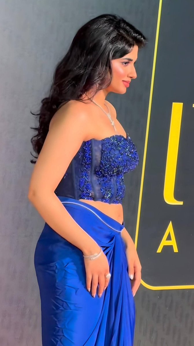 SimpX25's tweet image. Lubber pandhuss...😍🔥🚬💯
#PragyaNagra 🔥🔥