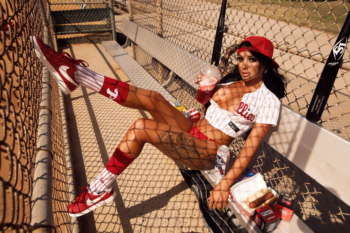 ryandwyerphoto's tweet image. #mlb with Gianna Shot in #oc #california 😜💥🔗💯