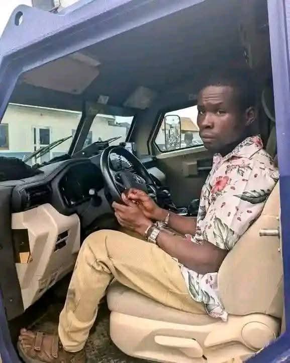 Varan 🐊 2.0🇨🇮 tweet media