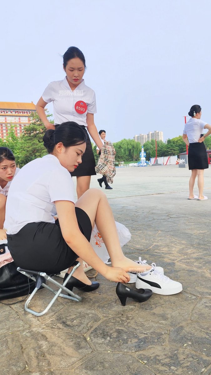 久久街拍 tweet media