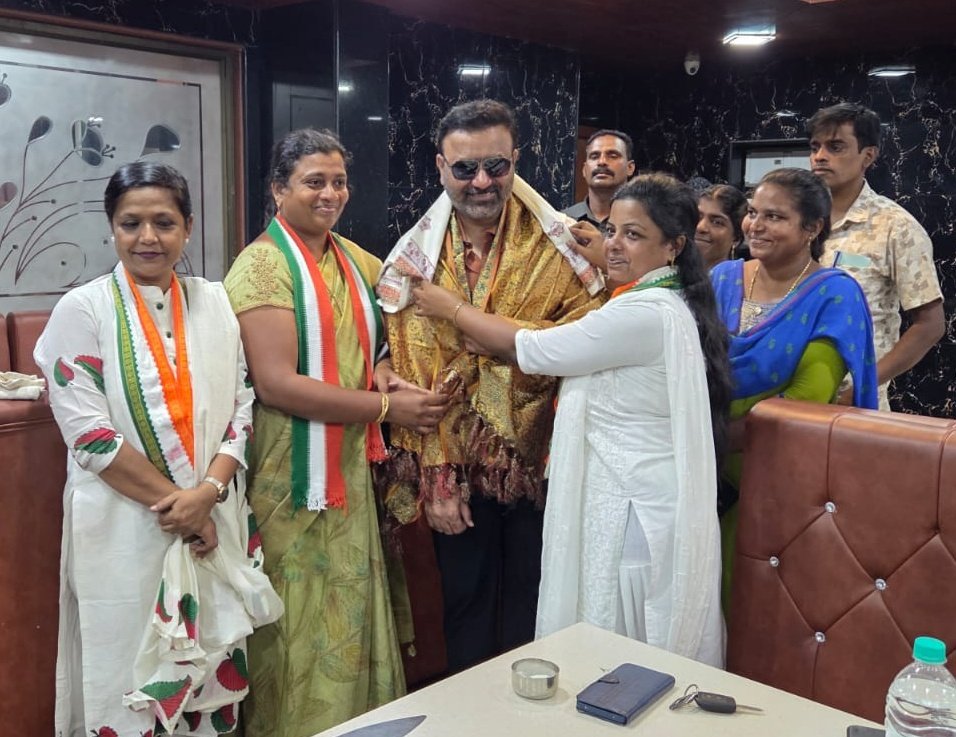 SantoshSLadINC's tweet image. Today, as part of the #TamilNadu Legislative Assembly election campaign, meetings were held with several local leaders and party workers in the #Colachel Assembly constituency of Kanyakumari district to discuss election strategies.