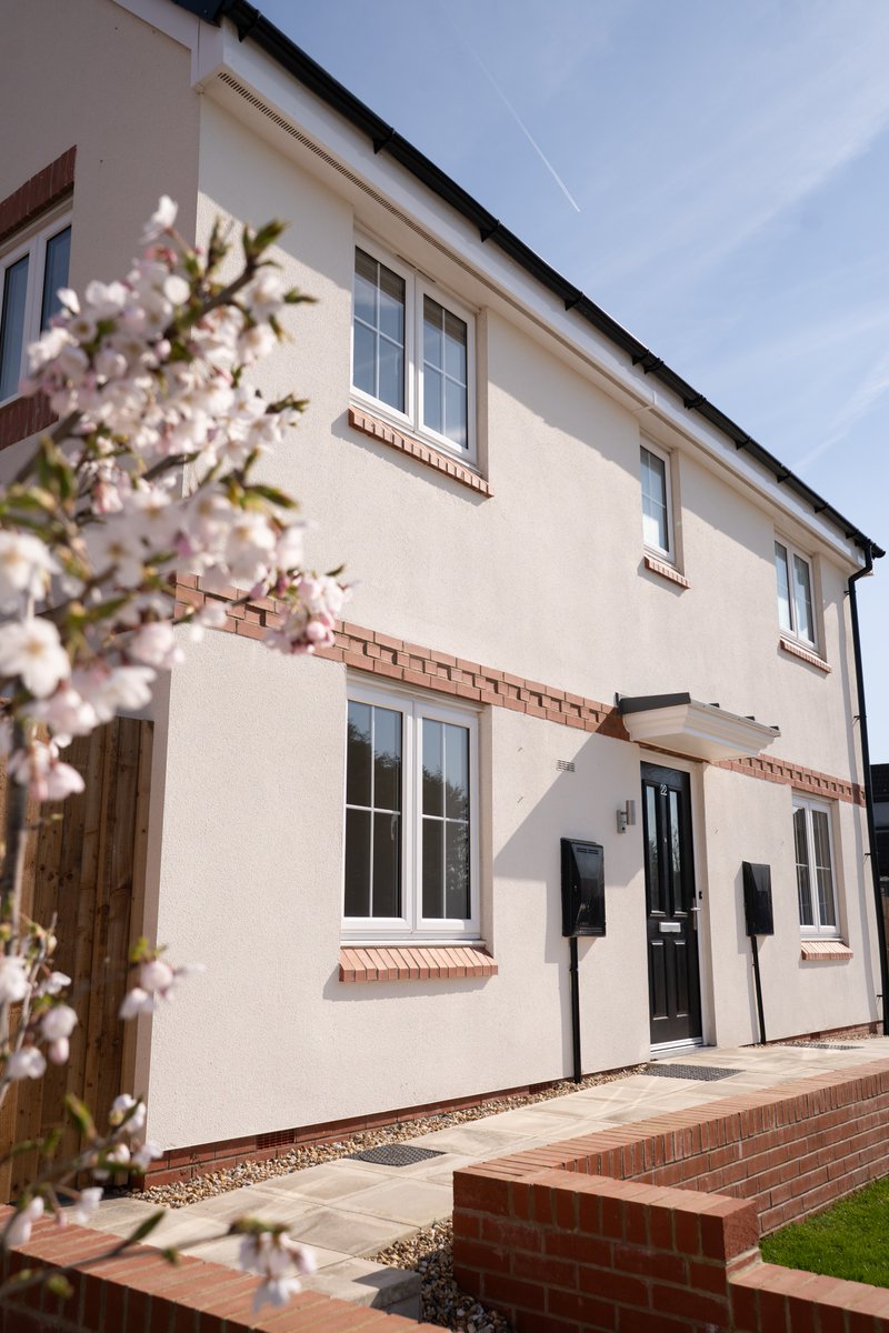 MillerHomesUK's tweet image. Looking to make a move to Coppull?

Check out our three and four bedroom homes at Church View, with great schools, nearby towns and homes ready to move in now.

Start your next adventure today! 🏡😍
.
.
#MyMillerHome #Coppull #NewHomes #LancashireLiving #FirstTimeBuyer